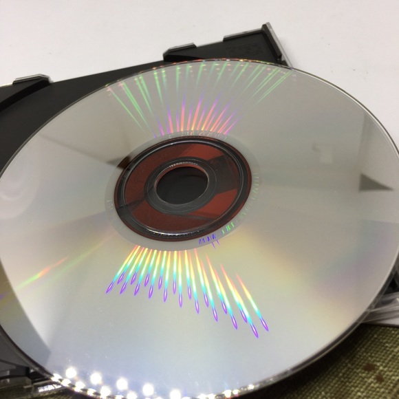 Logitech Clicksmart 310 Web Cam - Picture 9 of 16